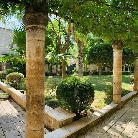Sine Tempore B&B Manduria Bagian luar foto