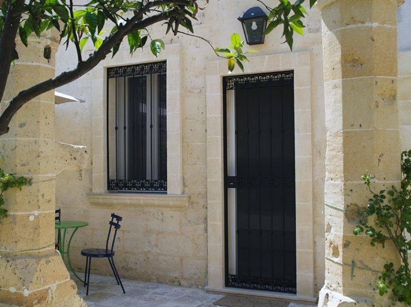 Sine Tempore B&B Manduria Bagian luar foto