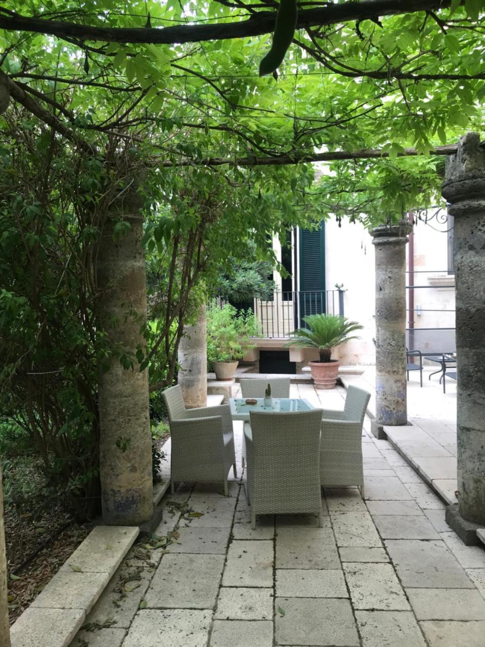 Sine Tempore B&B Manduria Bagian luar foto